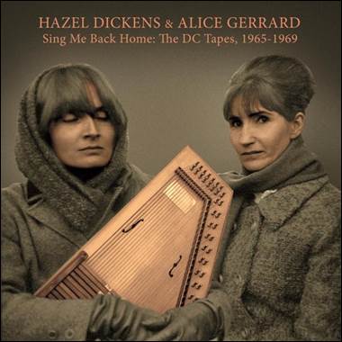 Two women holding a harp

Description automatically generated